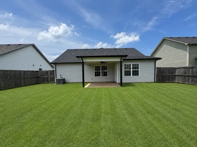 434 Irish Hills Dr, Clarksville, TN 37042 - #2