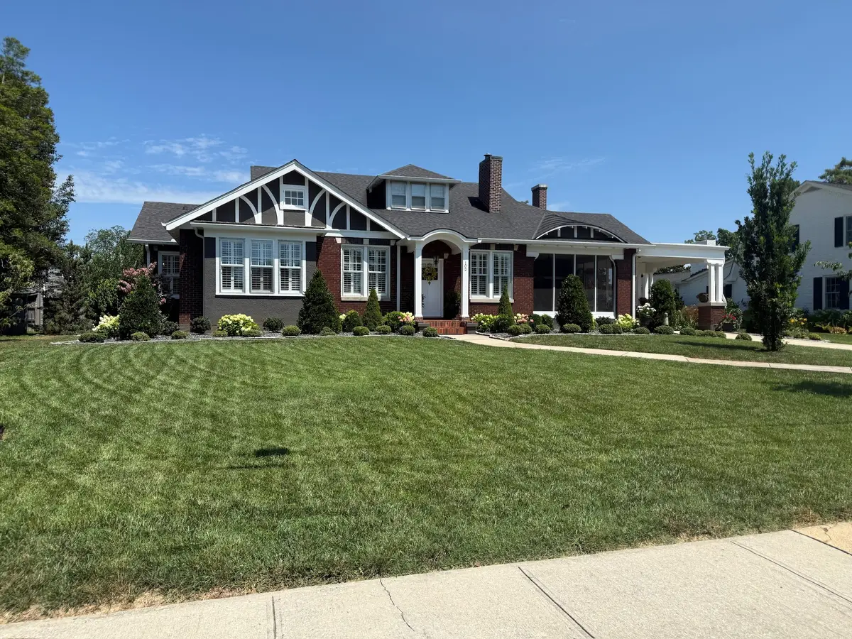 102 Ross Ave, McMinnville, TN 37110 - #1