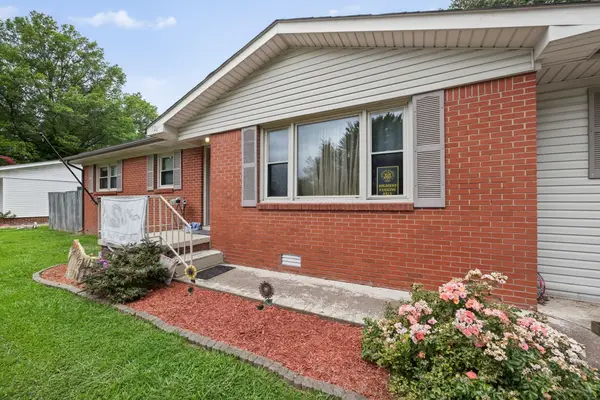 521 Thomas Ave, Hohenwald, TN 38462