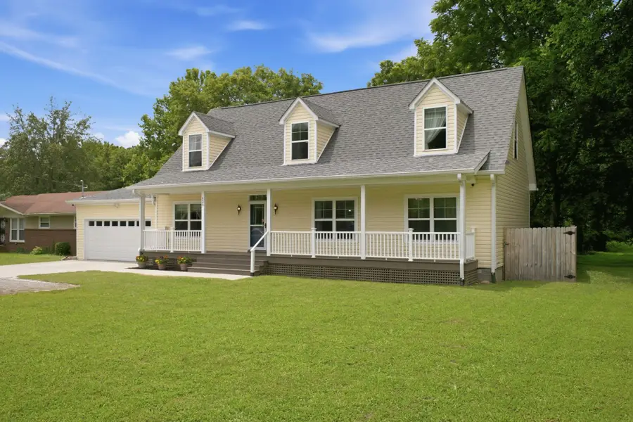 628 Tulip Grove Rd, Hermitage, TN 37076 - #2