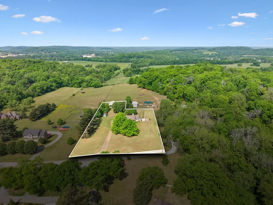 2751 Standing Oak Dr, Thompsons Station, TN 37179 - #2
