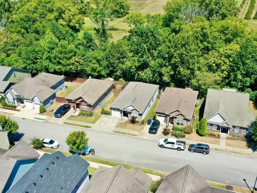 2422 Duxbury Dr, Columbia, TN 38401 - #2