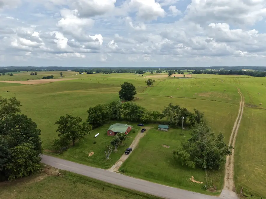 980 West Rd, Red Boiling Springs, TN 37150 - #2