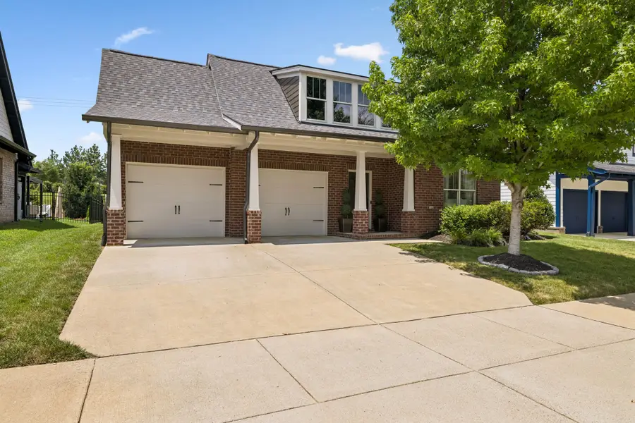 2037 Ryecroft Ln, Franklin, TN 37064 - #2