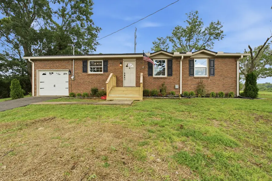 230 S Valley Rd, Hendersonville, TN 37075 - #2