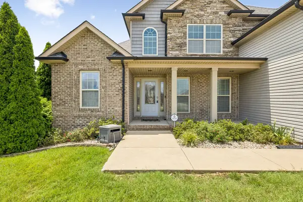 2212 Ellington Gait Dr, Clarksville, TN 37043