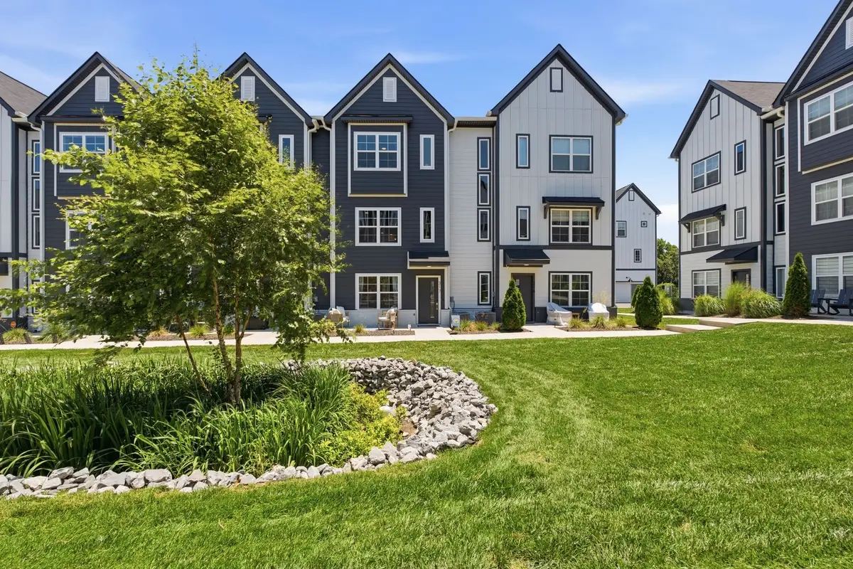 700 N Dupont Ave #317, Madison, TN 37115 - #1