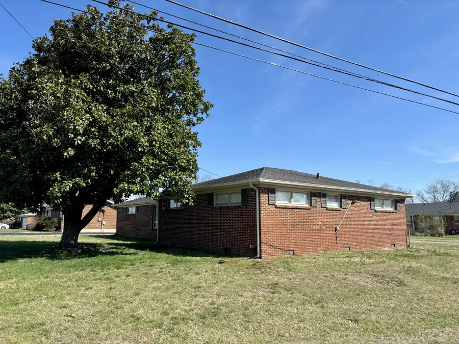 223 Cardinal Dr, McMinnville, TN 37110 - #2