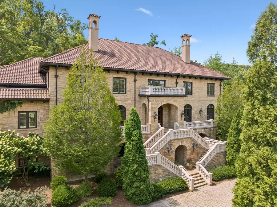 1037 Vaughn Crest Dr, Franklin, TN 37069 - #2