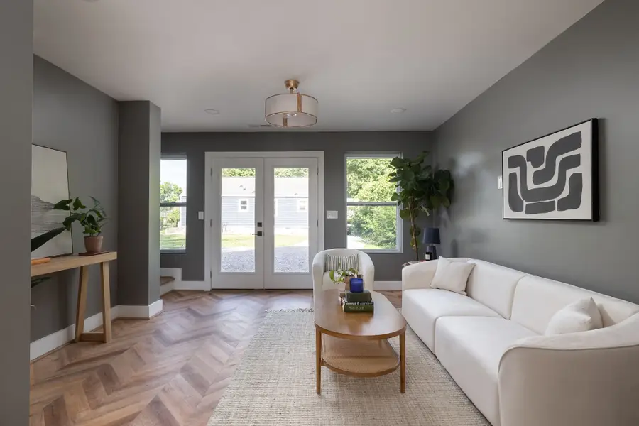 1104 Matthews Pl #B, Nashville, TN 37206 - #3