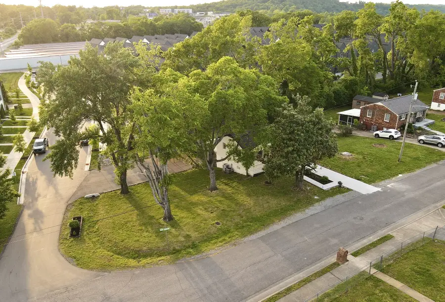 126 Donelsonwood Dr, Nashville, TN 37214 - #2