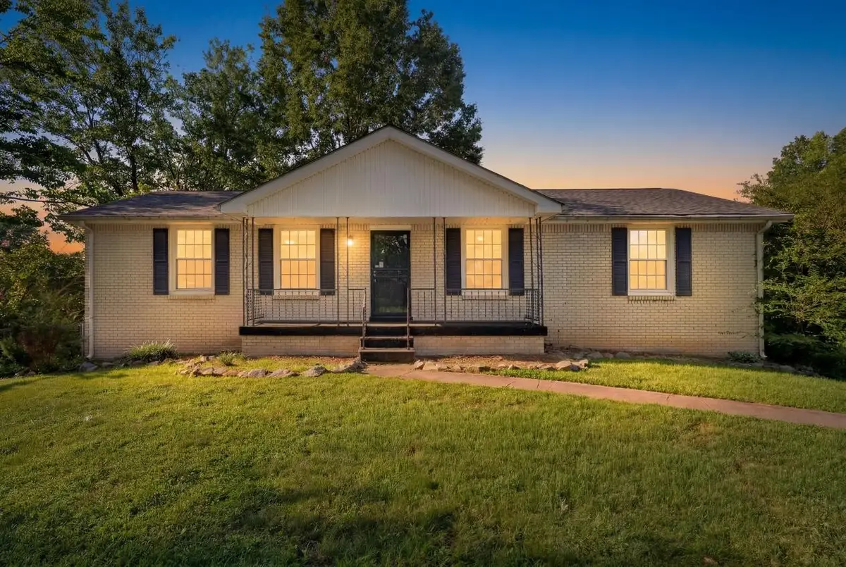 304 Notgrass Rd, Clarksville, TN 37042 - #1