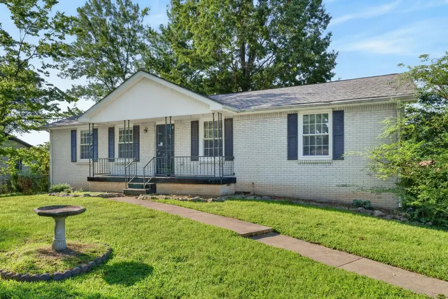 304 Notgrass Rd, Clarksville, TN 37042 - #3