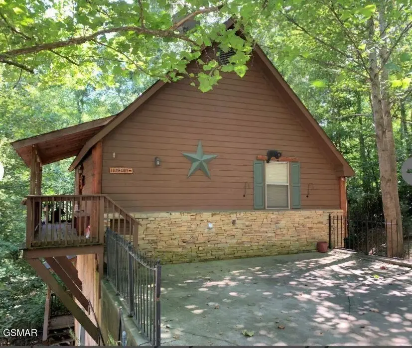 335 Greenwood Way, Pigeon Forge, TN 37863 - #2
