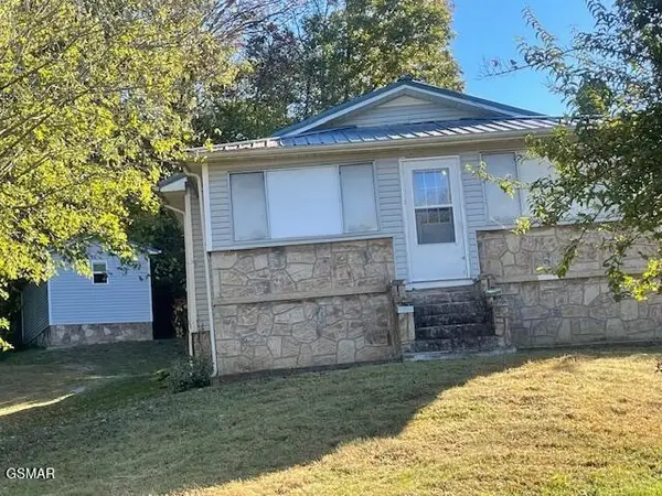 1341 Gists Creek Road, Sevierville, TN 37876