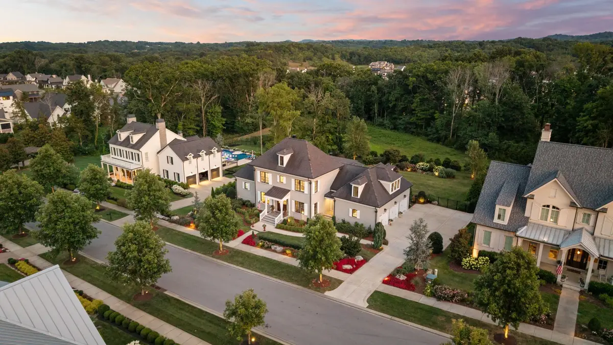 8645 Belladonna Dr, College Grove, TN 37046 - #1