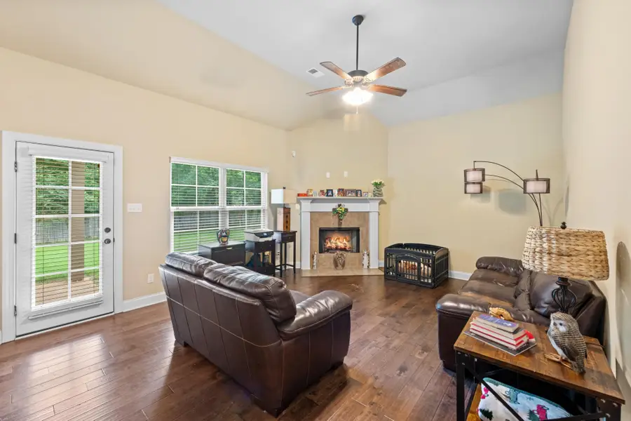 6274 Bending River Rd, Bartlett, TN 38135 - #2