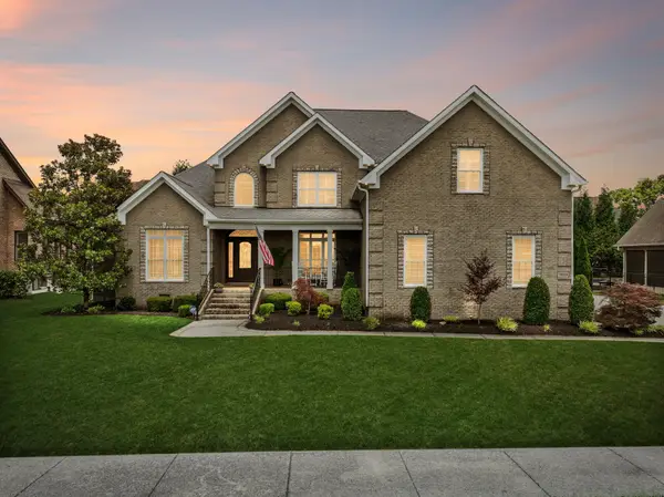 1023 Gadwall Cir, Hendersonville, TN 37075