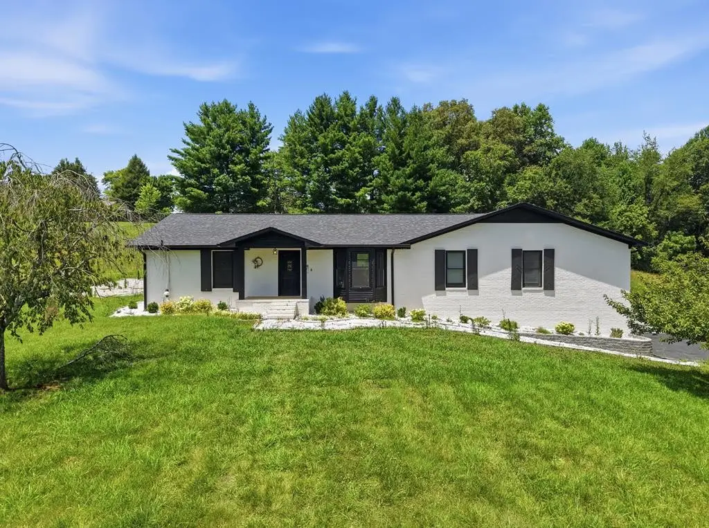 237 S Fork Rd, Sparta, TN 38583 - #1