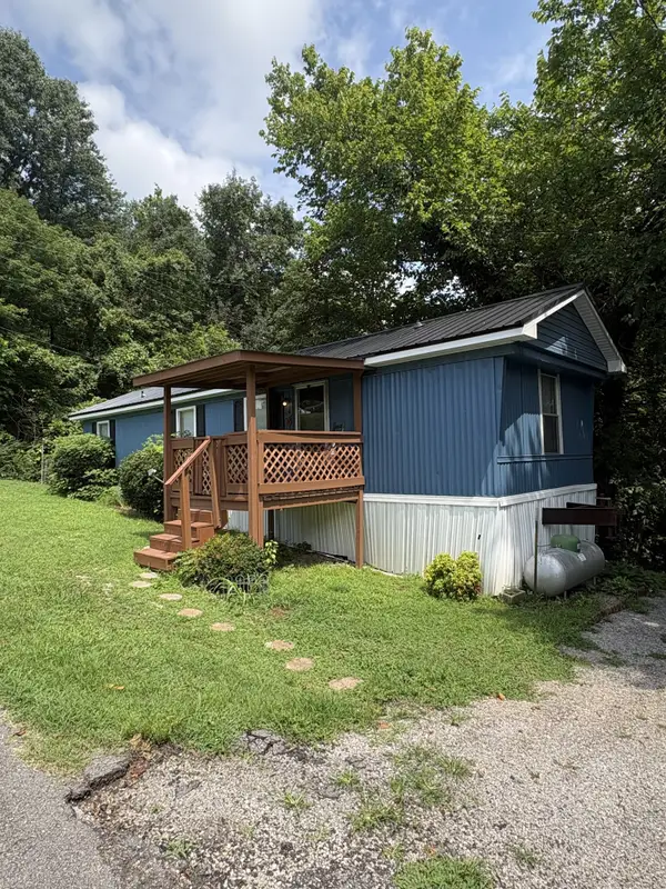 116 Landiss Ave, Cumberland City, TN 37050