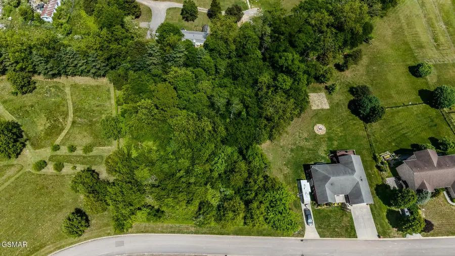 68 Southview Circle, Kodak, TN 37764 - #2