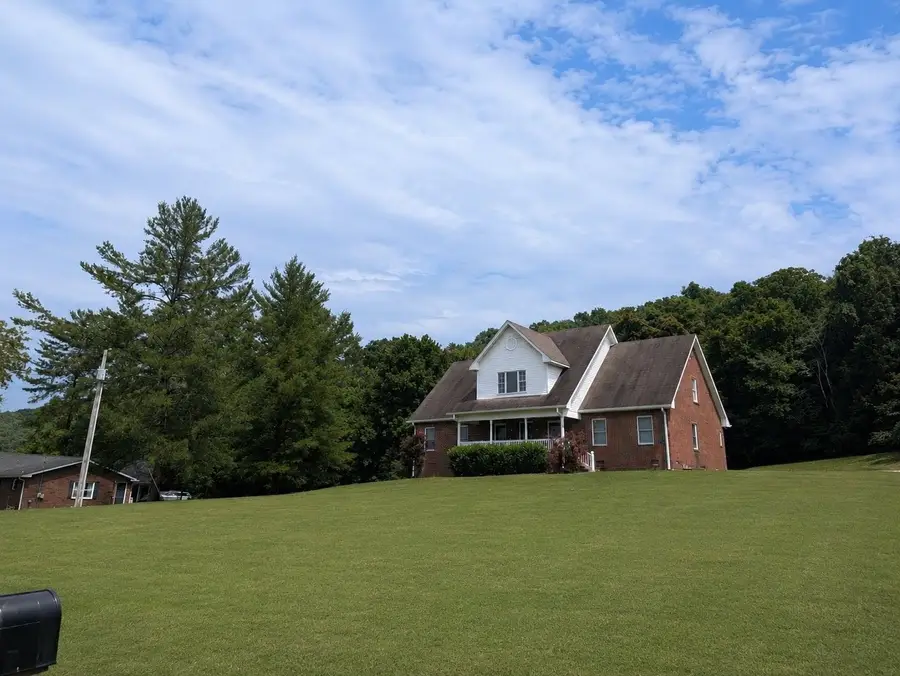 147 Hogans Creek Rd, Carthage, TN 37030 - #2