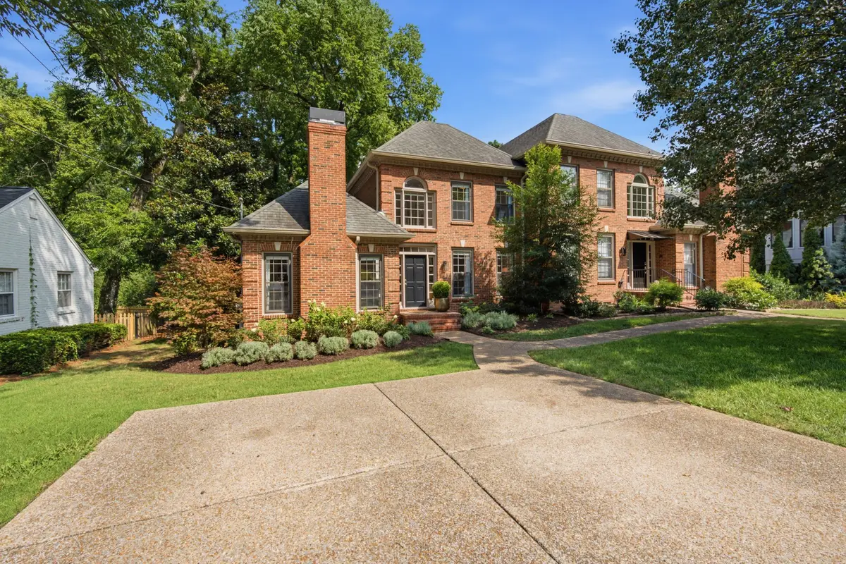 3822 Woodmont Ln, Nashville, TN 37215 - #1