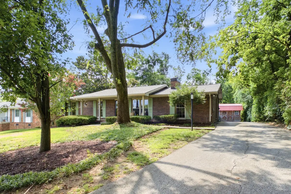 7222 Westcott Dr, Nashville, TN 37221 - #1
