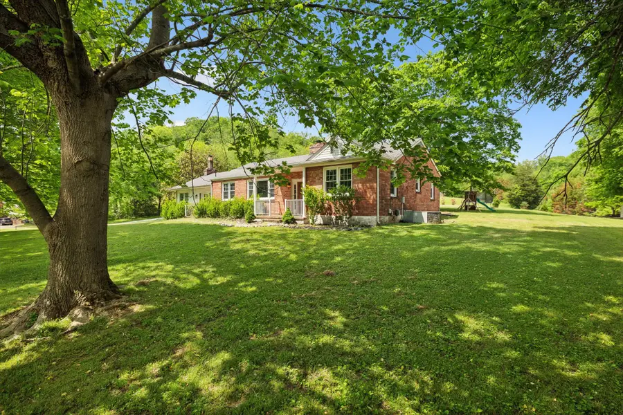 1155 Ridge Hill Rd, Goodlettsville, TN 37072 - #3