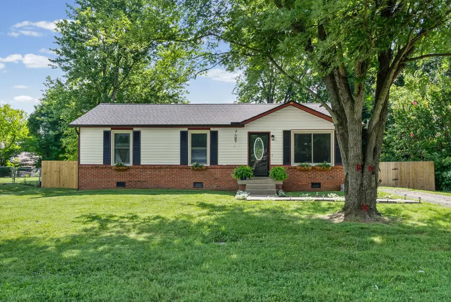 911 Ryan Dr, Clarksville, TN 37042 - #2