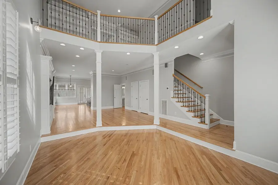 2102B Sharondale Dr, Nashville, TN 37215 - #2