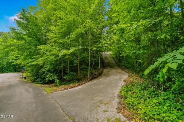 2405 Deep Spring Lane, Sevierville, TN 37862