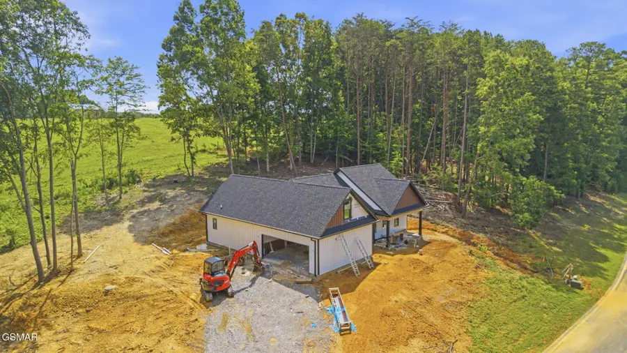 136 Cove Springs Drive, Dandridge, TN 37725 - #2