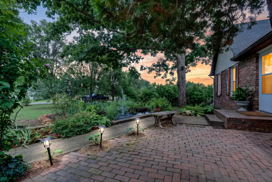 410 Spencer Ln, Clarksville, TN 37042 - #2