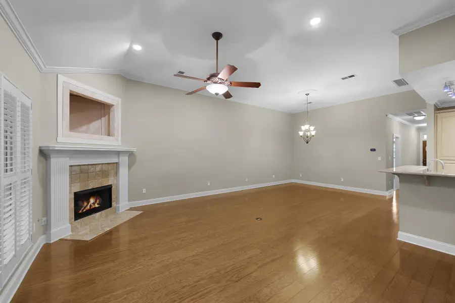 82 Emerald Ridge Cv, Jackson, TN 38305 - #2