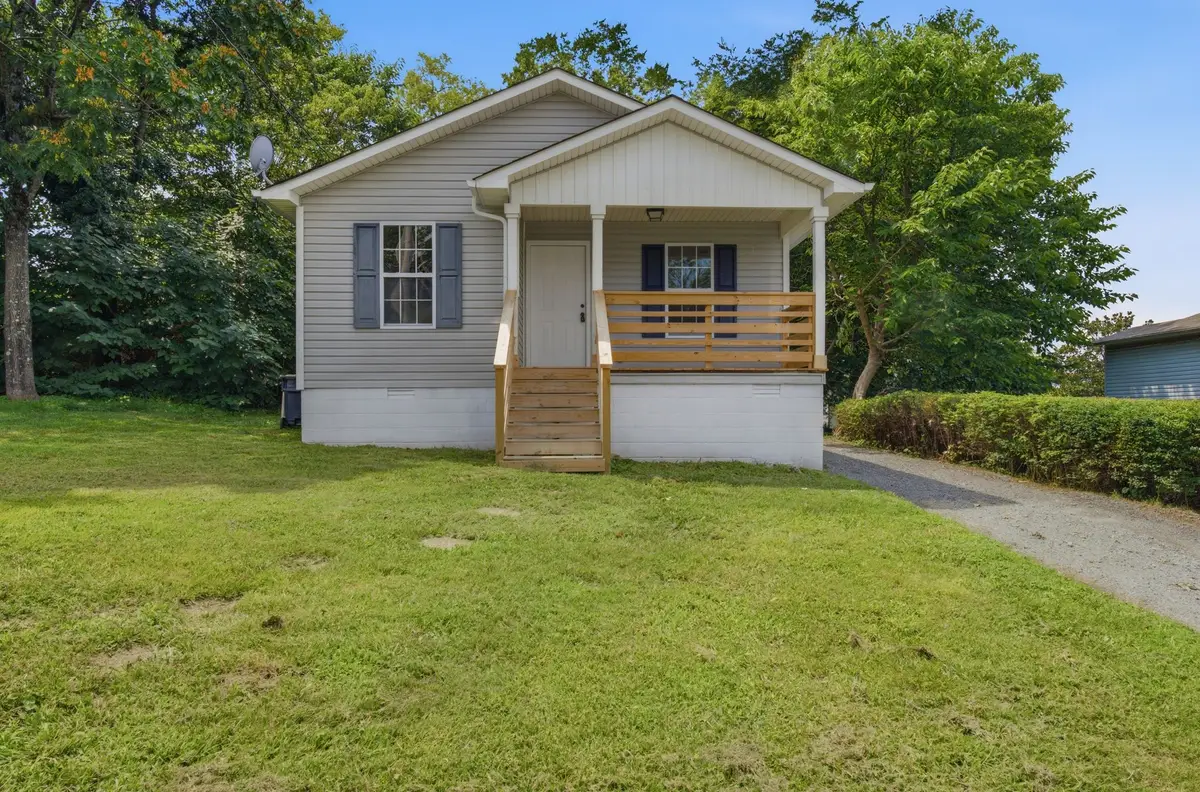 103 Hall St, Hartsville, TN 37074 - #1