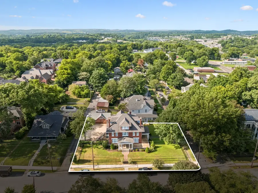 310 W 6th St, Columbia, TN 38401 - #3