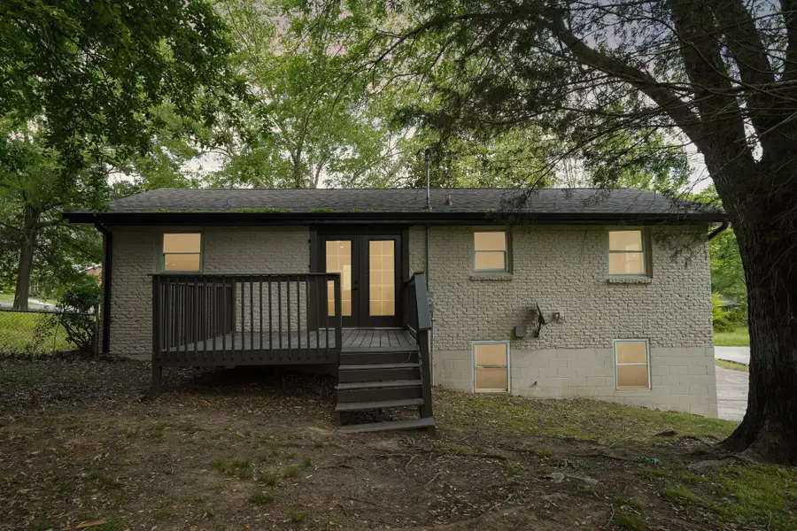 504 Kenney Dr, Clarksville, TN 37042 - #2