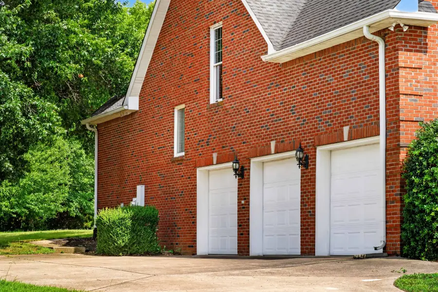 123 Ewing Dr, Portland, TN 37148 - #3