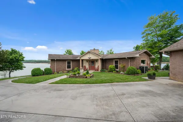 901 Lake Smoky Rd, Sevierville, TN 37876