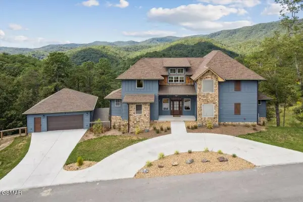 3142 Smoky Bluff Trail, Sevierville, TN 37862