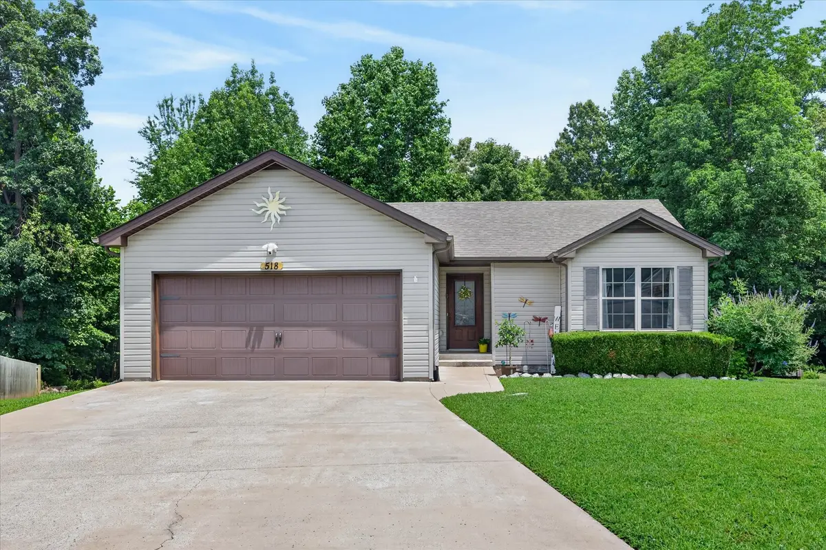 518 Magnolia Dr, Clarksville, TN 37042 - #1