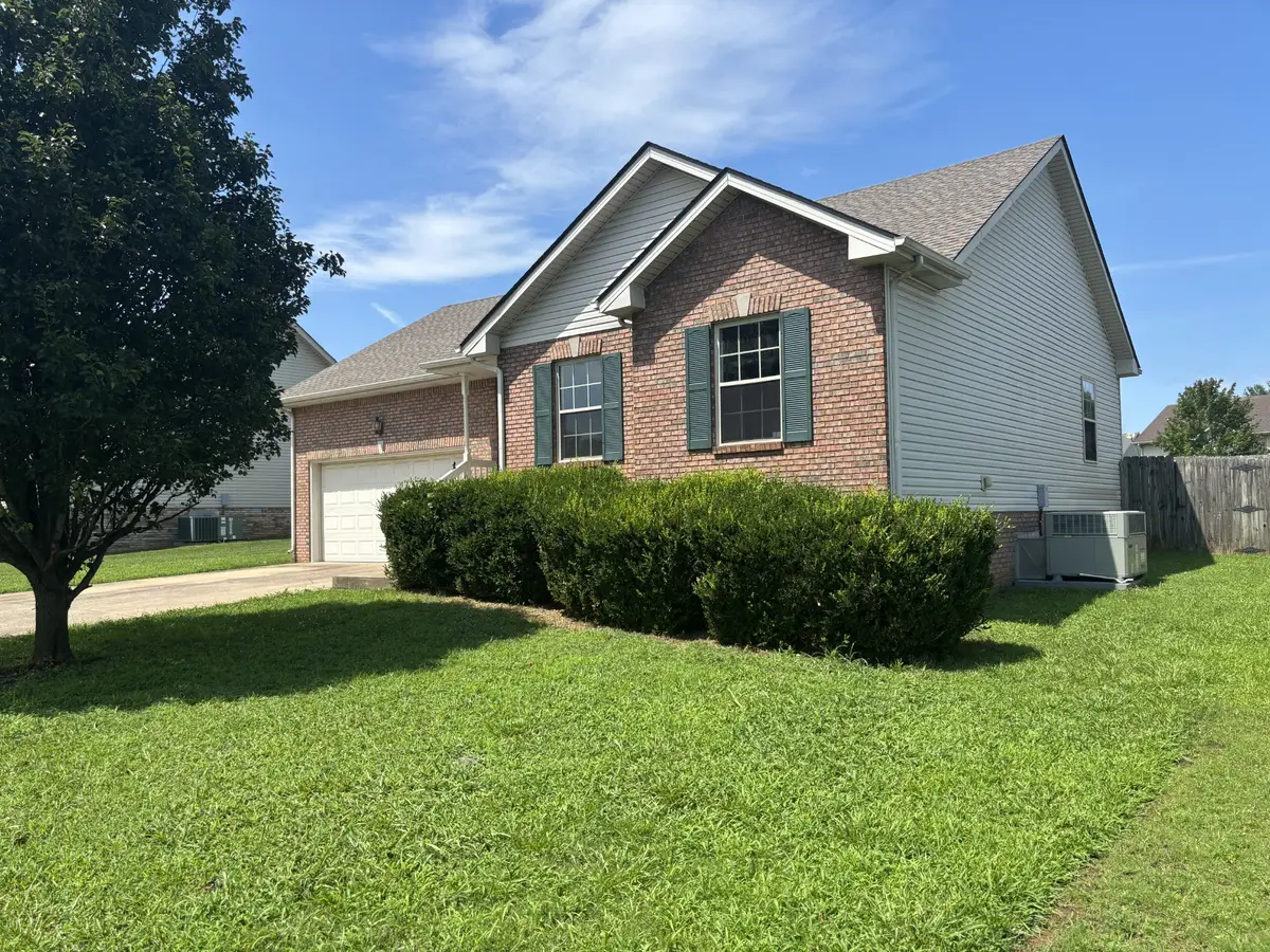 3240 Veranda Cir, Clarksville, TN 37042 - #1
