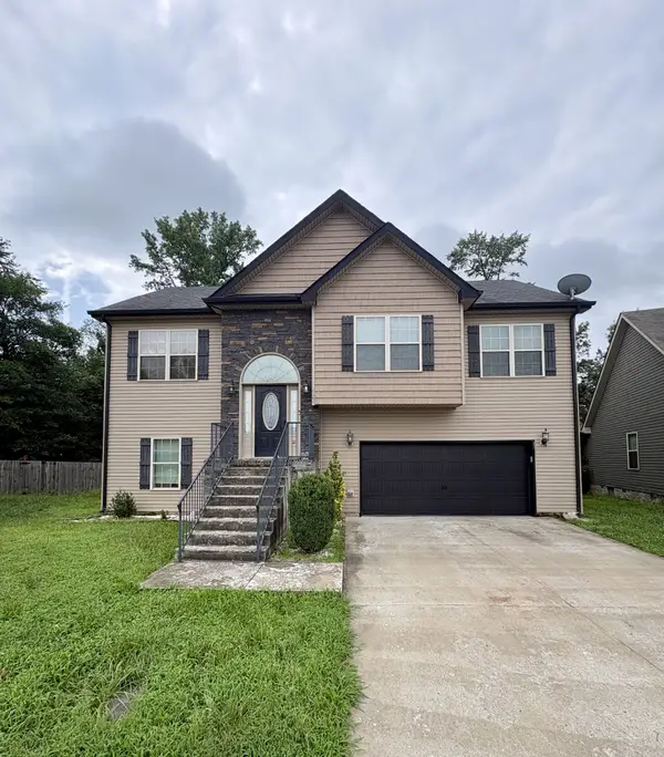 3728 Crisscross Ct, Clarksville, TN 37040