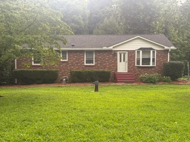2009 Wolfe Rd, White Bluff, TN 37187 - #1