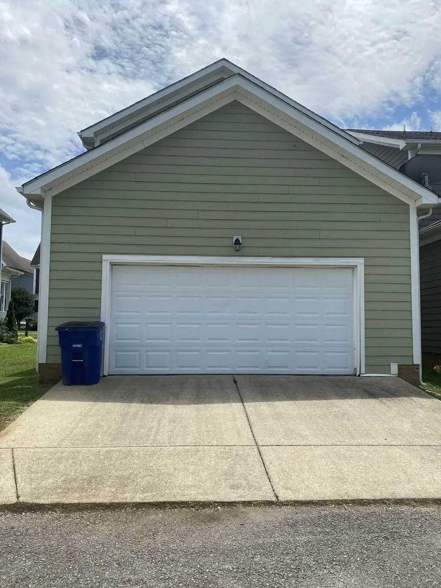 105 St Charles Pl, Shelbyville, TN 37160 - #3