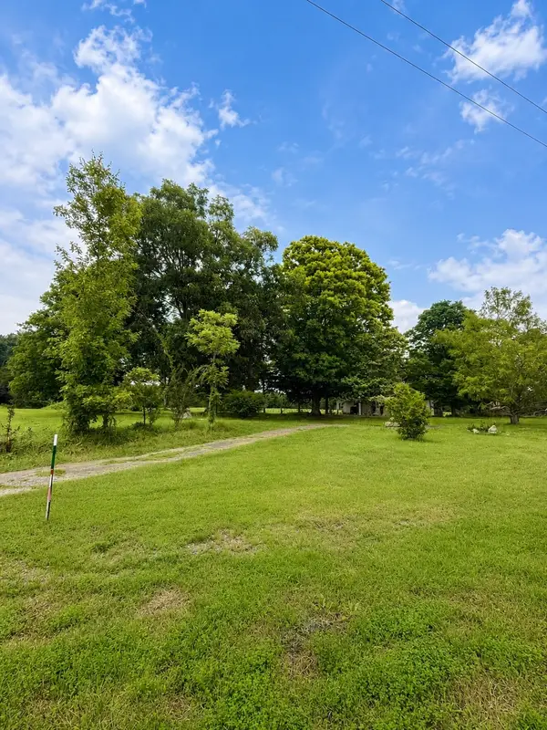 520 Ferrell Rd, Smithville, TN 37166
