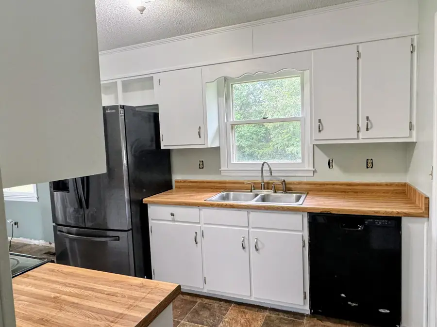15 Harper Dr, Fayetteville, TN 37334 - #2
