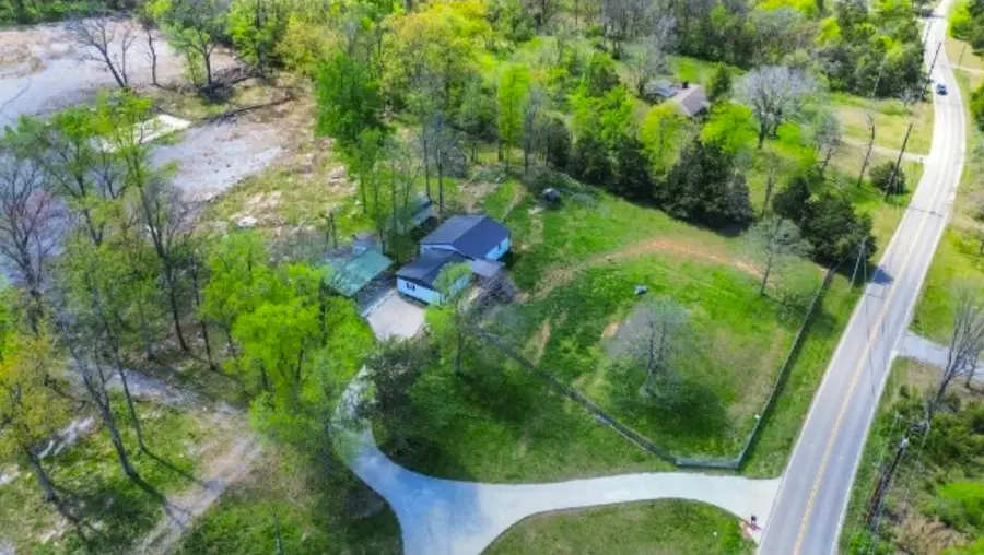 1749 Chandler Rd, Mount Juliet, TN 37122 - #3