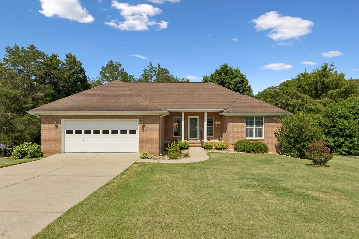 909 Greenview Dr, Fayetteville, TN 37334 - #1